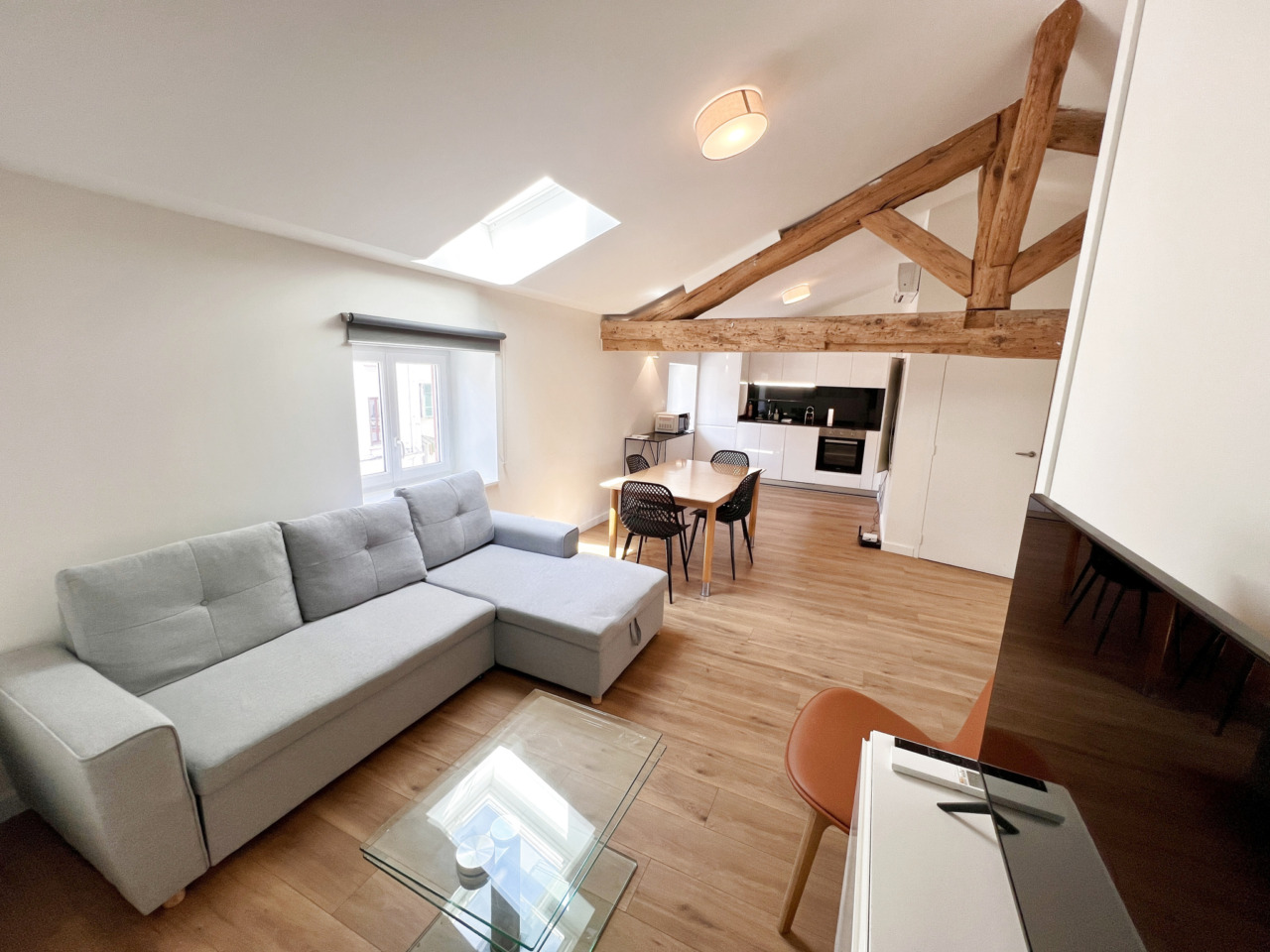 photo 66a0fbb2cd474d949702ea23a59cc006 Inc 0